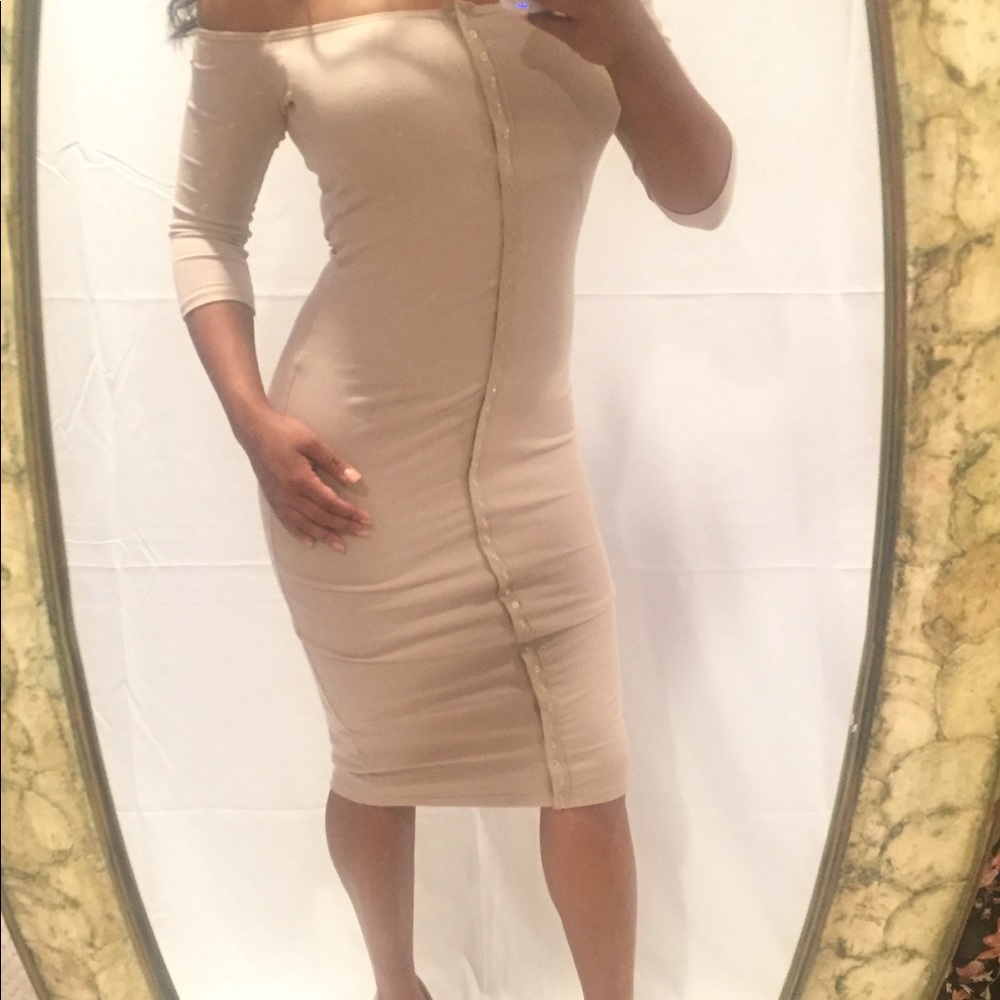 Fashion Nova Off the shoulder dress 😍