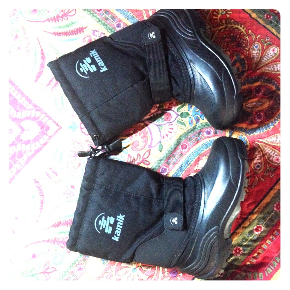 Kamik Kids Size 1 Black Snow Boots