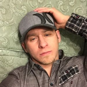 Meet your Posher, Alex