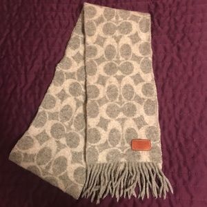 Authentic Coach Wool Winter Scarf ❄️