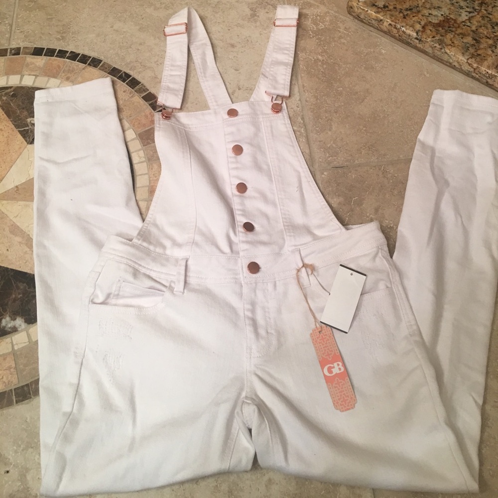 NWT Gianni Bini white overalls jeans