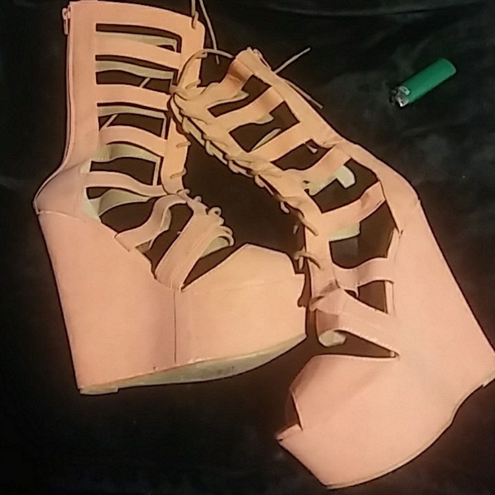 Chase & chloe platforms