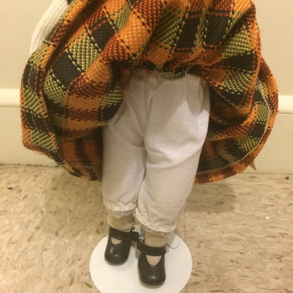 Traditional Collectable Porcelain Bisque Doll - Picture 5 of 8