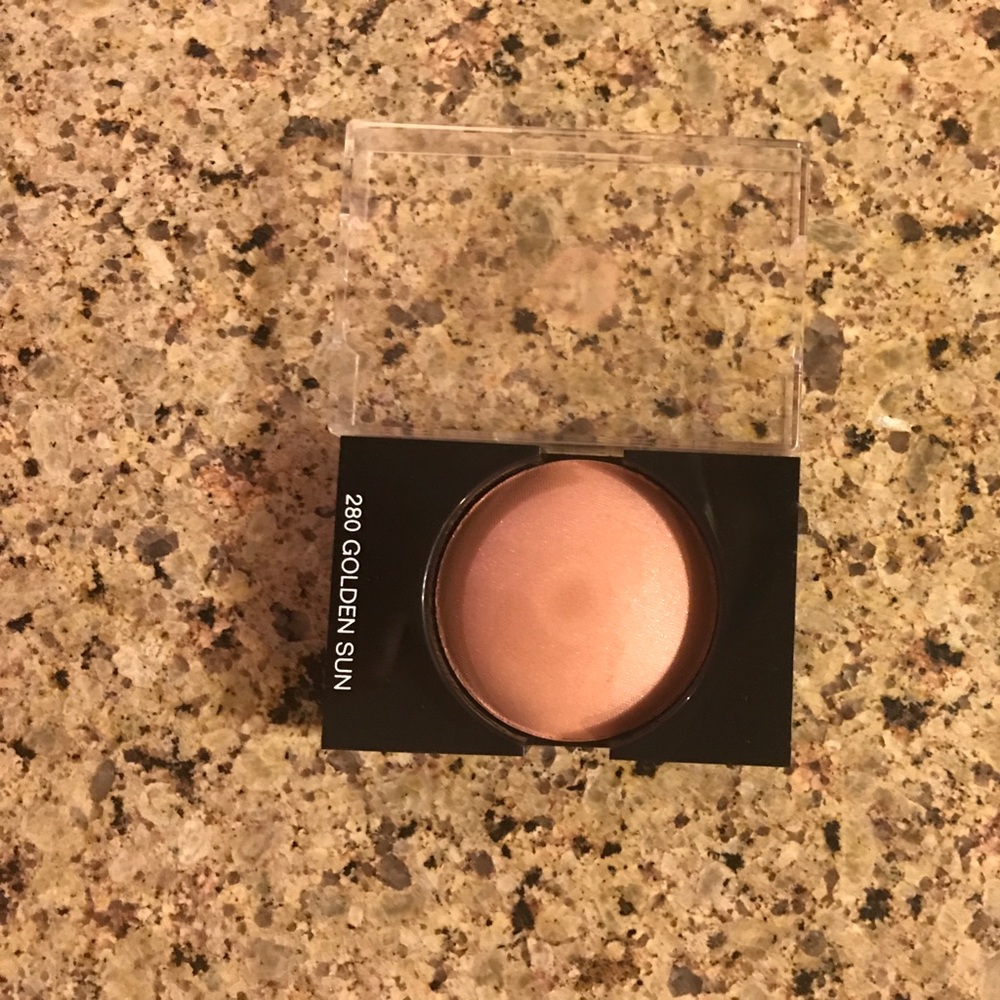 Chanel blush 280 Golden sun