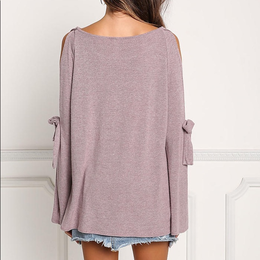 JOLIE Slit Sleeve Lilac Top (L left!) - Picture 4 of 4