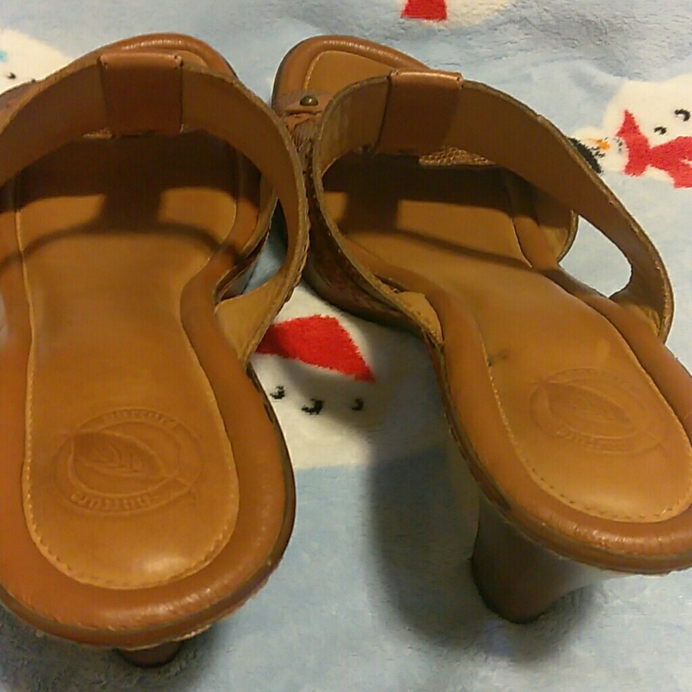 Heels - Picture 4 of 4