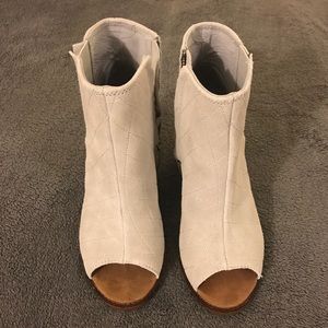 Toms open toe bootie
