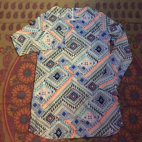 Adorable patterned dress - Picture 1 of 2