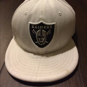 NFL Raiders fitted hat 6 5/8