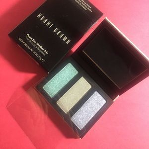 BNIB BOBBI BROWN PEACE EYE SHADOW TRIO