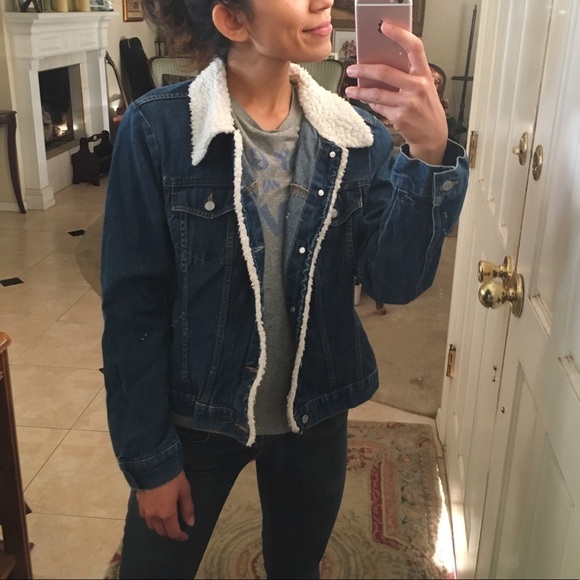 🛑SOLD🛑 Vintage Denim Jacket - Picture 5 of 5