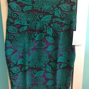 NWT small LuLaRoe Cassie