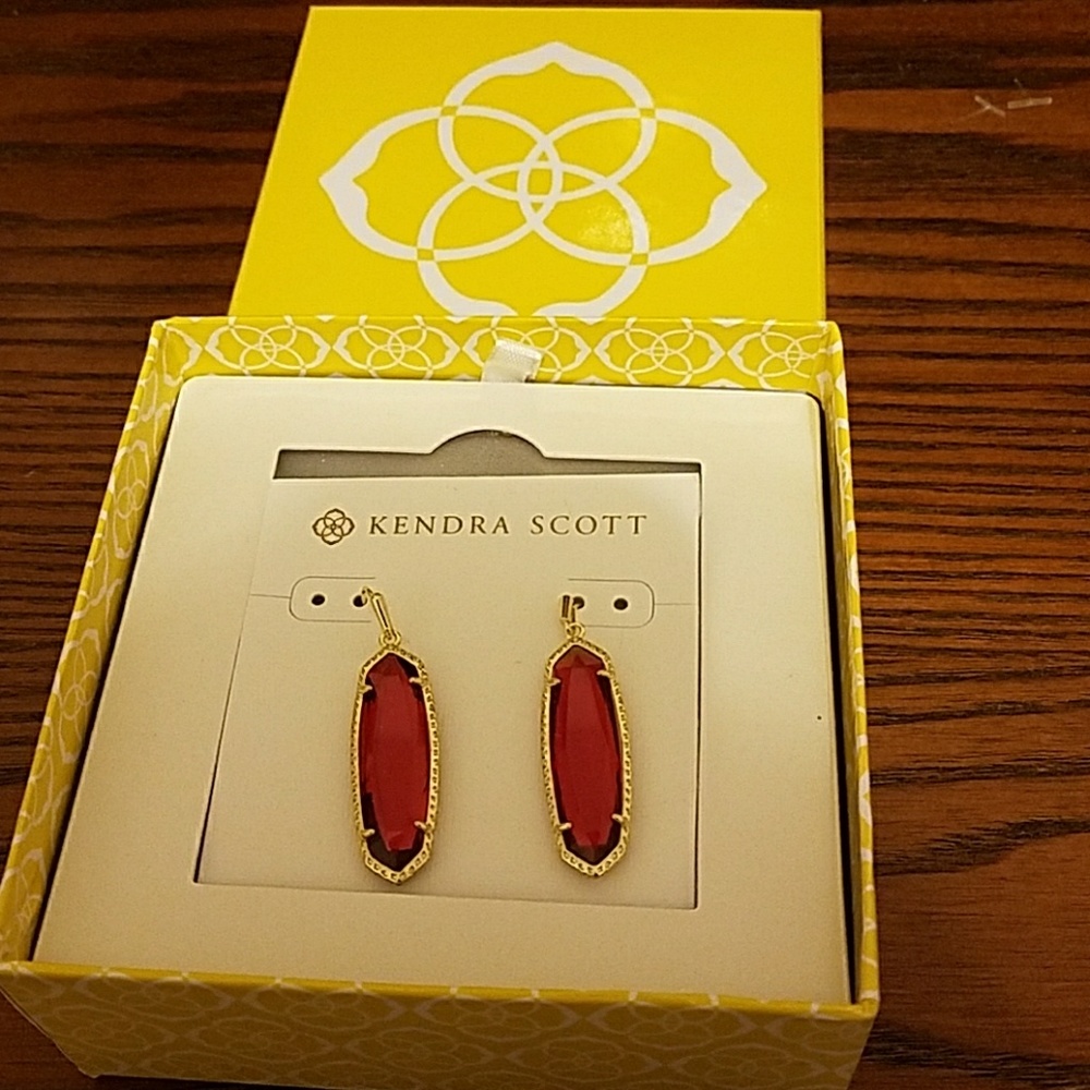 NWT Kendra Scott Ruby Gold Layla Earrings