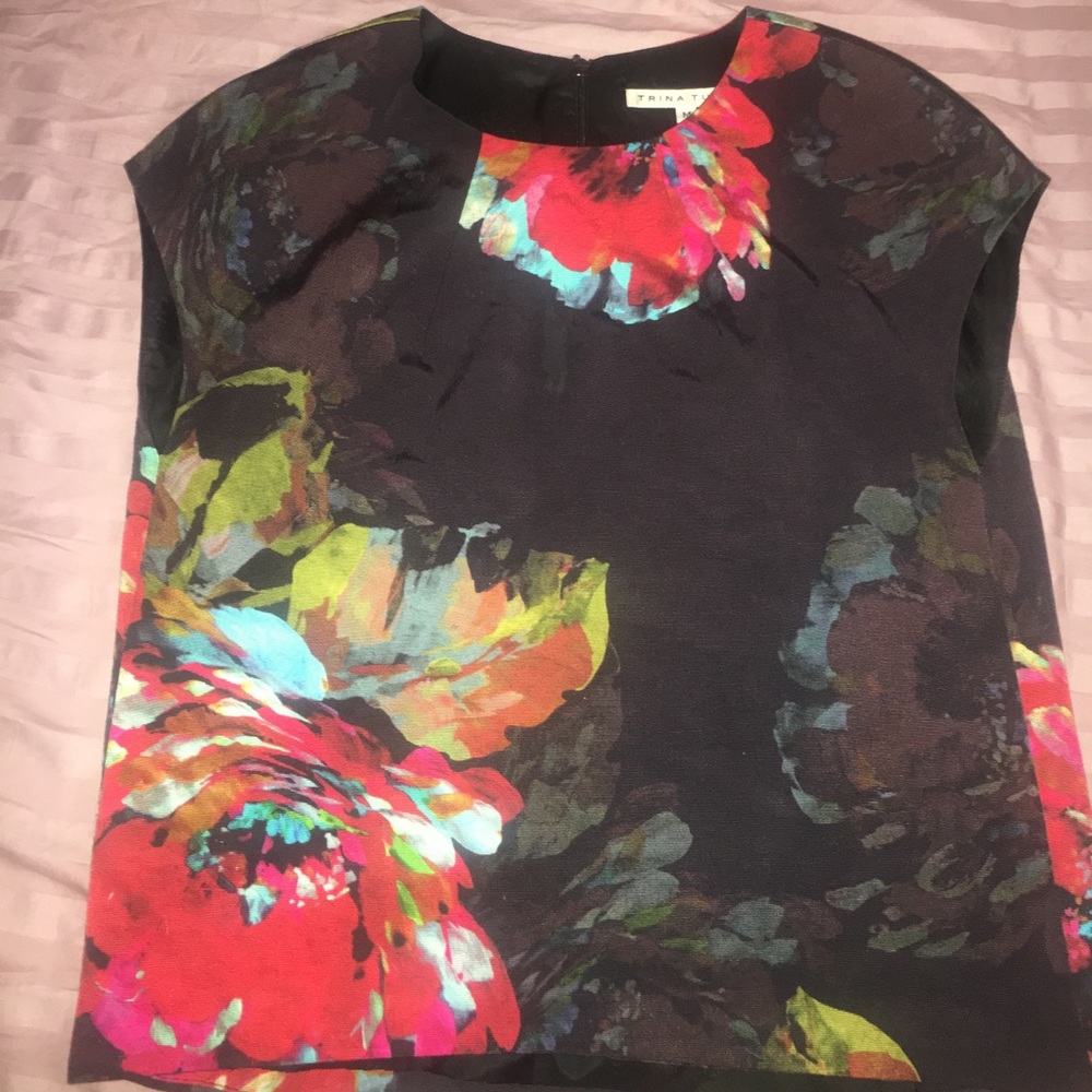 Trina Turk short sleeve blouse