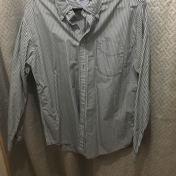 Men's button down by Tommy Hilfiger - Picture 1 of 1