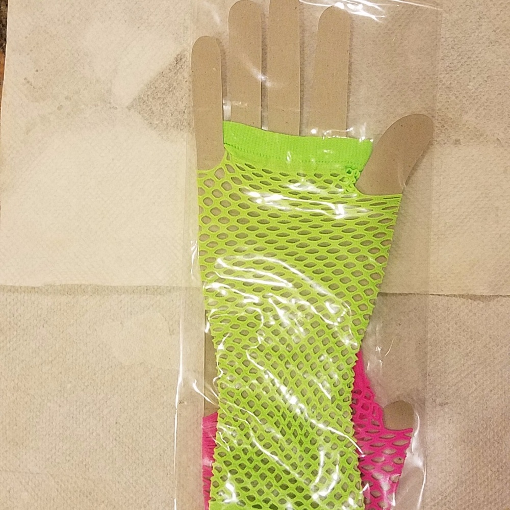 Neon Fishnet Gloves - Picture 2 of 2