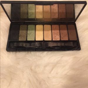 Kat Von D True Romance Eyeshadow Palette
