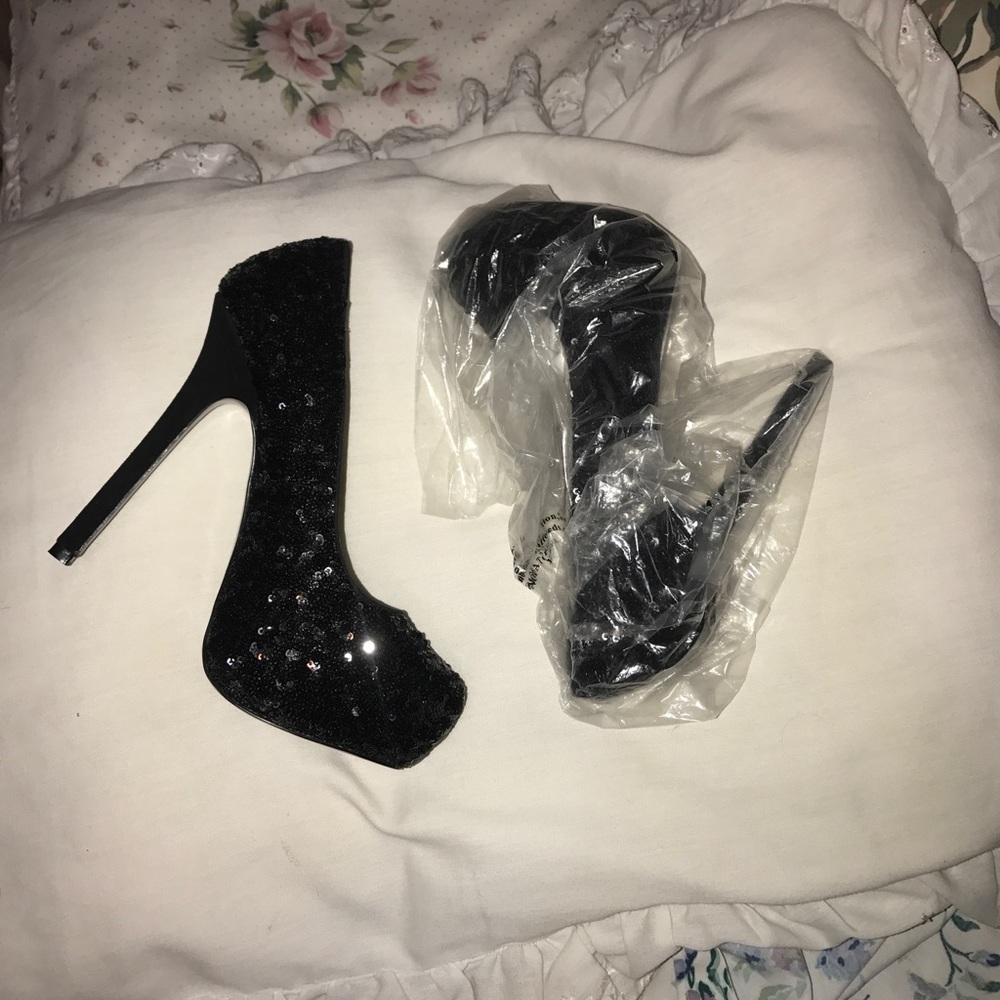 Sequin Steve Madden heels size 7.5