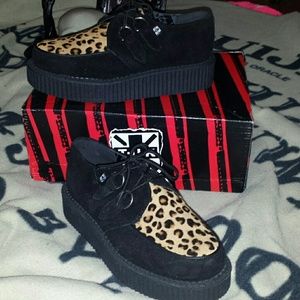 Black/ Leopard print Low Sole T.U.K Creeper