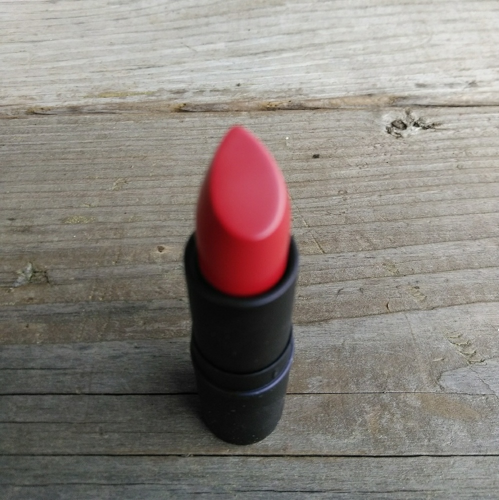 Lipstick Queen 👑 - Picture 2 of 3