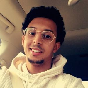 Meet your Posher, Moe