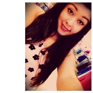 Meet your Posher, Adrianna