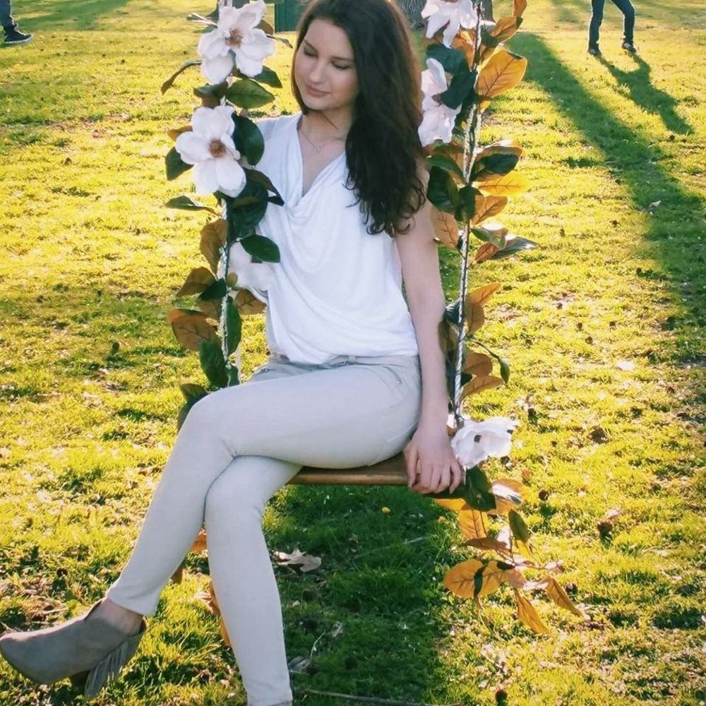 Meet your Posher, Magdalena