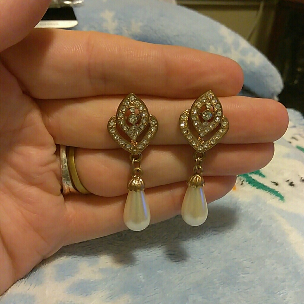Classy earrings