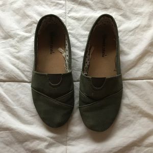 Olive Toms Shoes