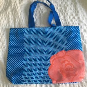 Lancôme tote
