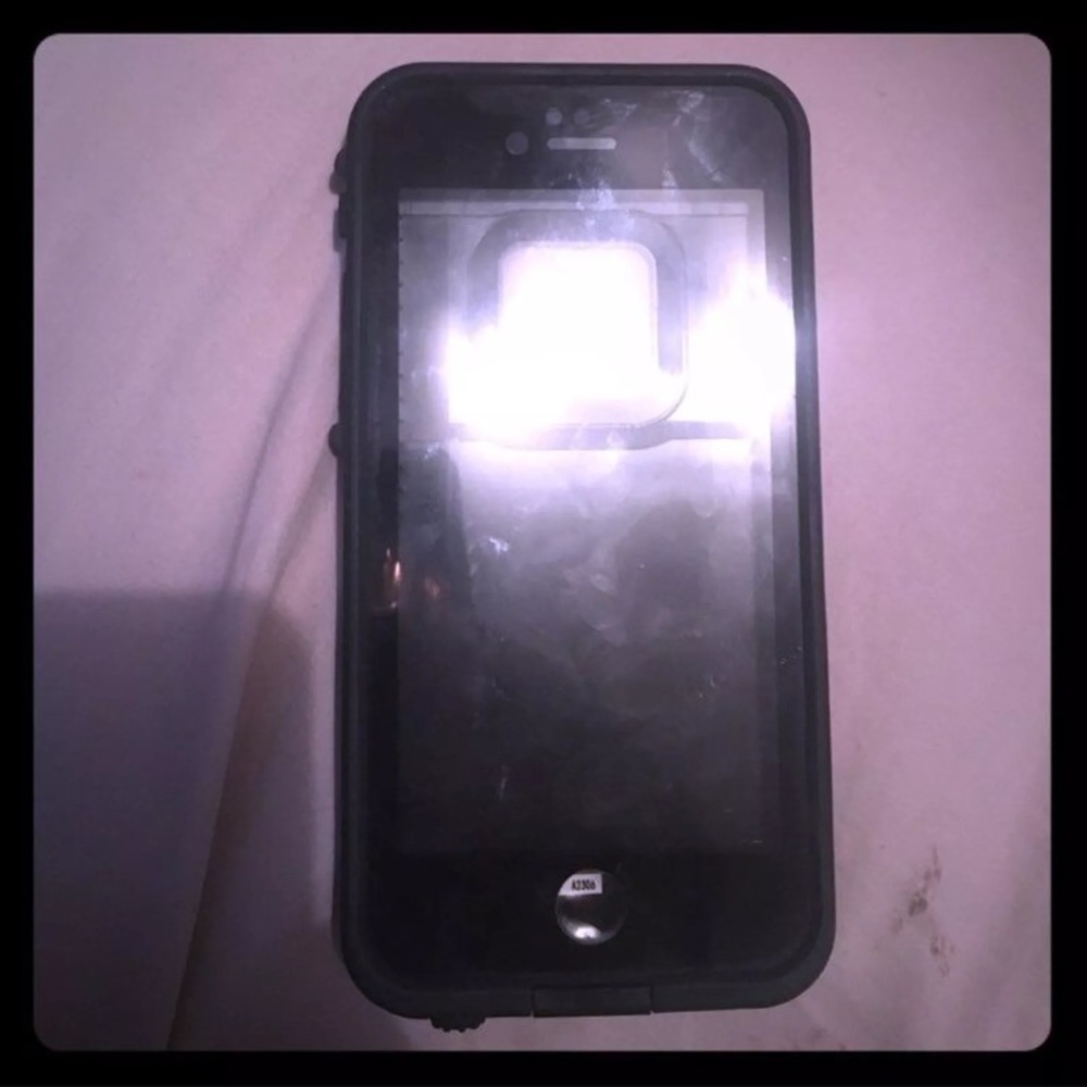 Lifeproof case