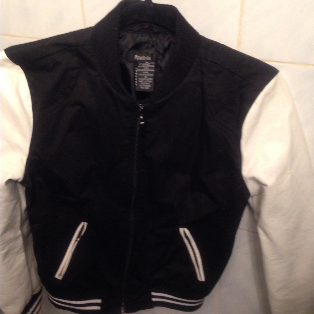 Cool baseball style type jacket cropped faux leather feel