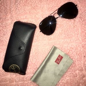 Large Black Ray Ban Aviators