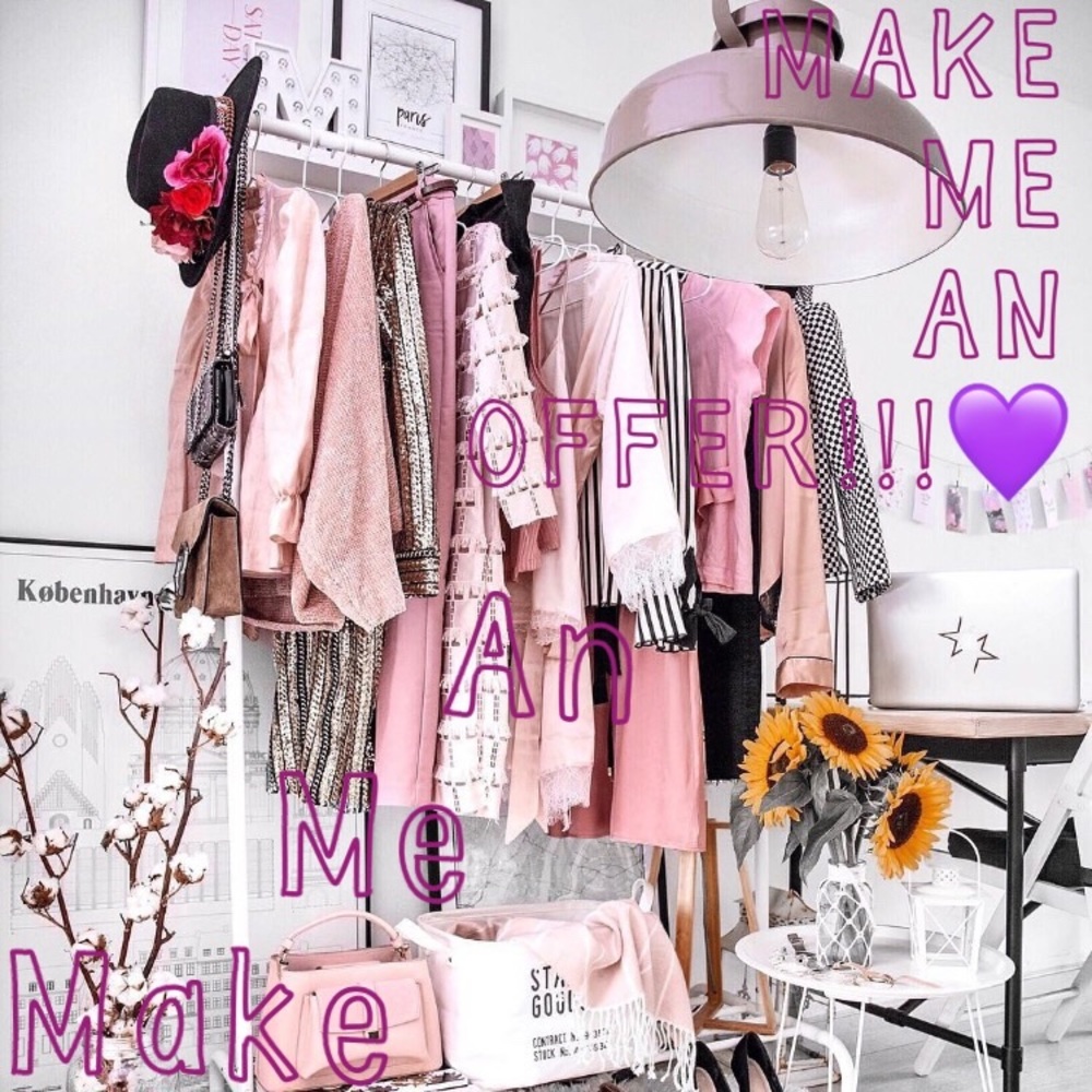 Accepting all reasonable offers! Happy poshing 💜