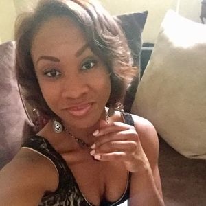 Meet your Posher, Leila