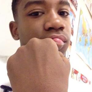 Meet your Posher, Craig