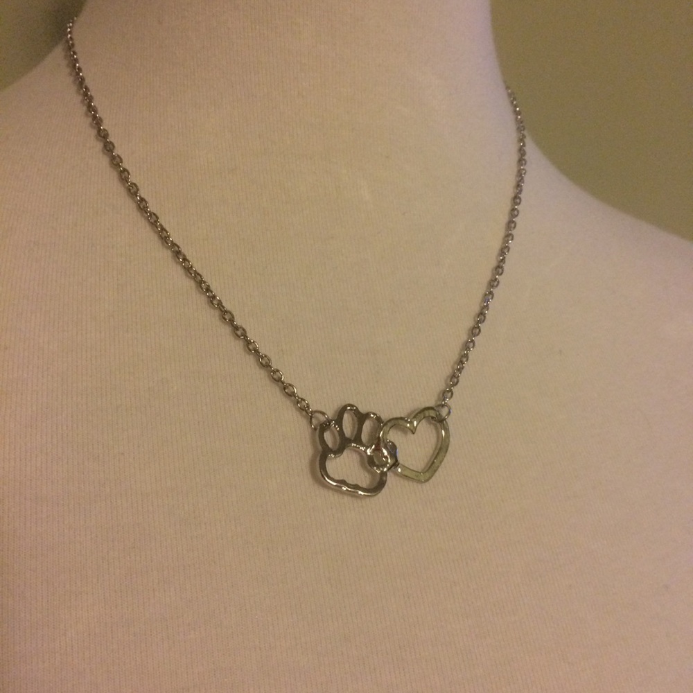 🎁 Paw-Print Necklace - Picture 2 of 5