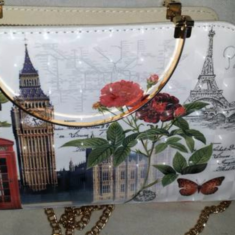 NEW Handbag - Vintage White Clutch Purse Paris