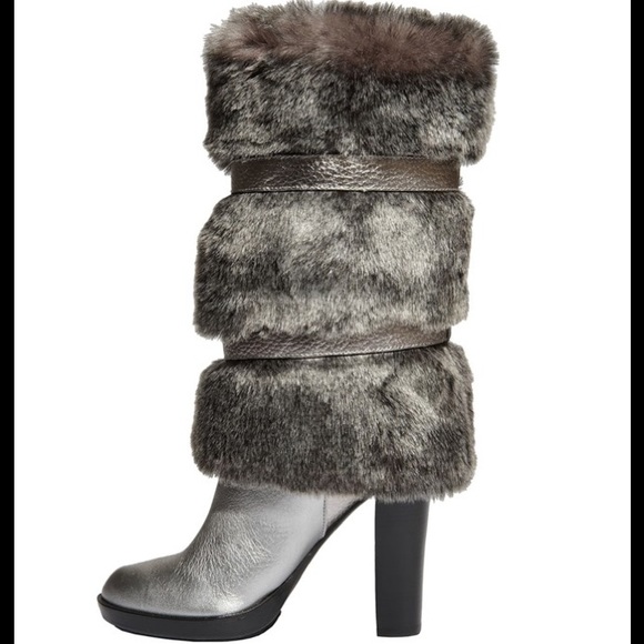 MICHAEL KORS Carlie Boot Carlie Boot 7.5 like new - Picture 4 of 7