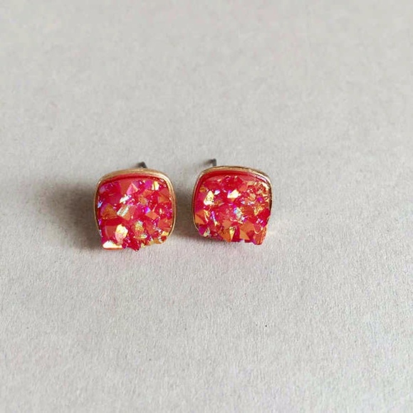 SOLD OUT - Picture 3 of 4