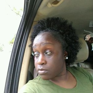 Meet your Posher, Latressia