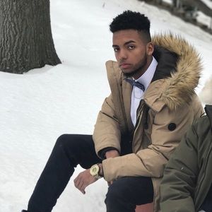 Meet your Posher, Carmelo