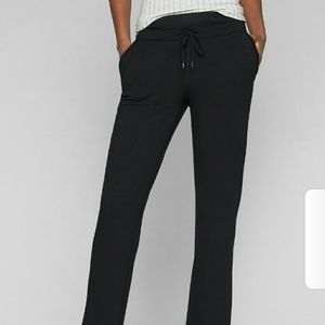 Coaster style Black sweat pants NWT