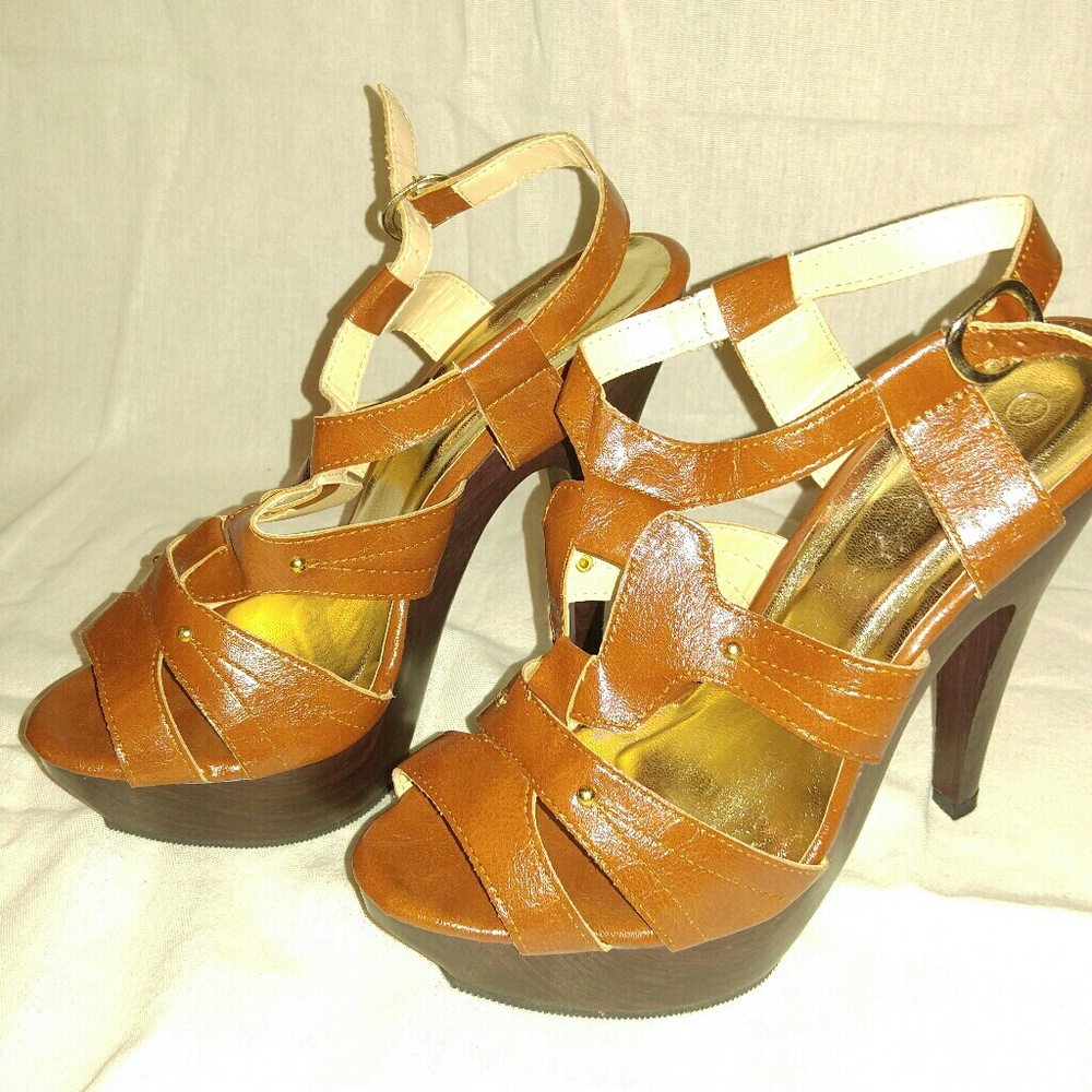 Platform heel sandals