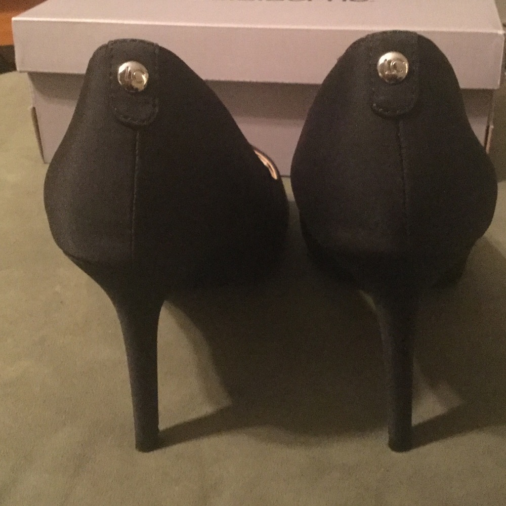 💕NIB: Liz Claiborne Shoes Size 9 Black