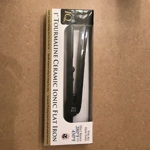 Power IQ 1 inch ceramic flat iron