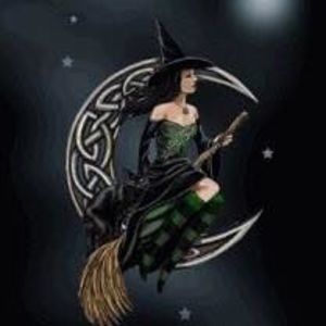 Meet your Posher, Eladia