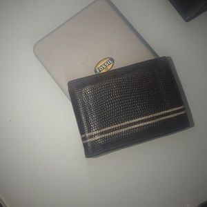 Fossil wallet