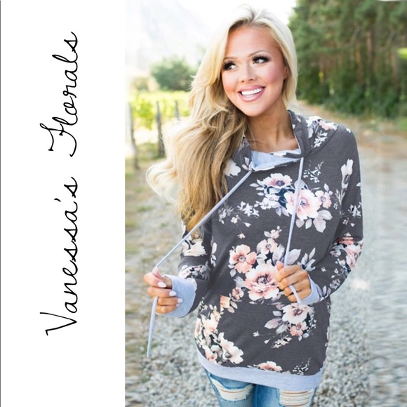 Tops - 🌹Sold OUT!!!!!!!!🌹 Fashion Floral Medium Hoodie