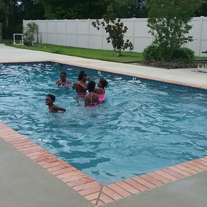 Meet your Posher, Lynette